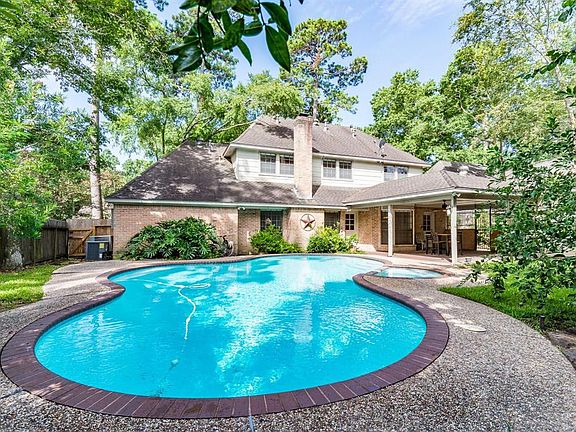 2nd image of 3723 Wildwood Ridge Dr