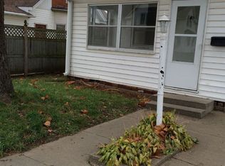 1622 Rhomberg Ave, Dubuque, IA 52001