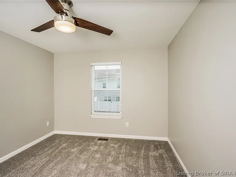 2063 N Sarah Dr — Photo 12