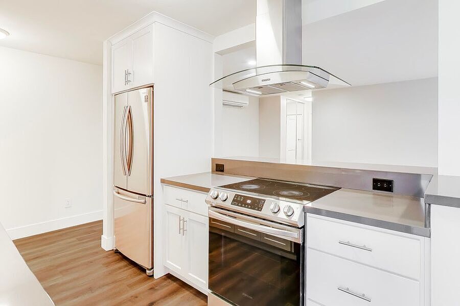 1st image of 1662 Hollenbeck Ave #12