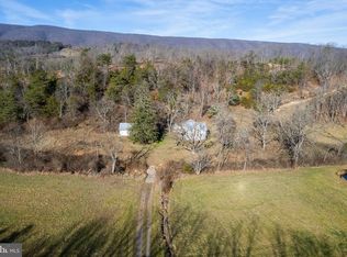 2487 Sperrys Run Rd, Rio, WV 26755