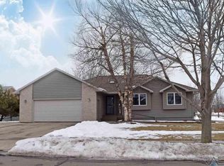 3112 S Trenton Cir, Sioux Falls, SD 57103