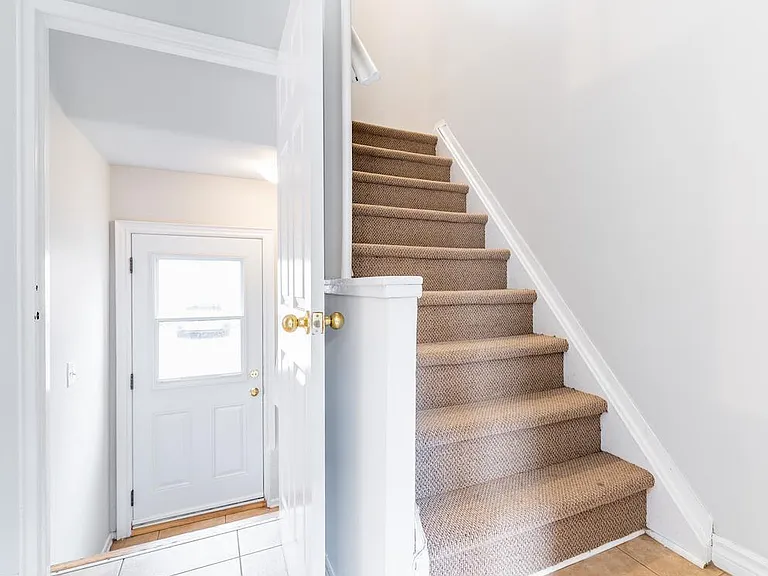 2418 Glenwood School Dr — Photo 8
