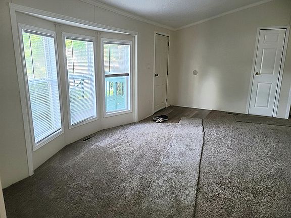 4th image of 2939 N Lake Beach Dr