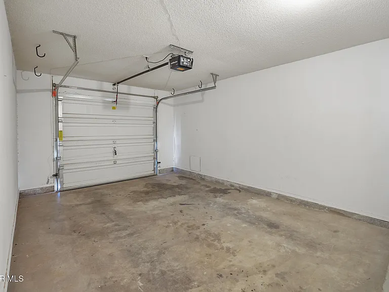 14121 Tierra Halcon Dr — Photo 20