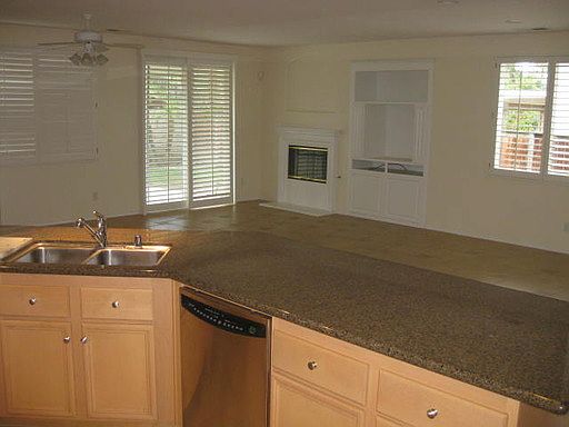 5th image of 36084 Blackstone Cir