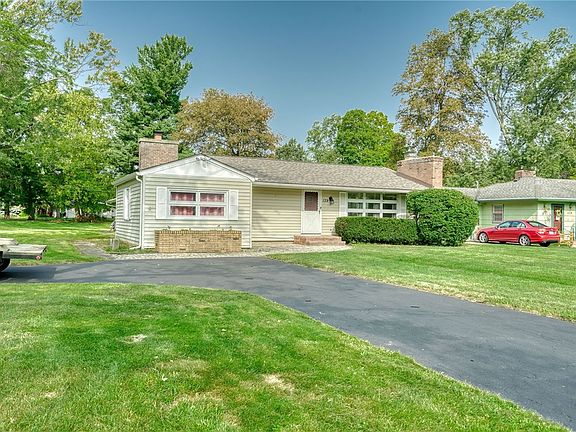 2nd image of 129 Brookview Dr