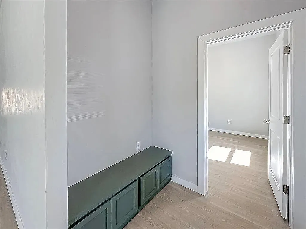 3 bed, 1110 sqft, $1,495 — Photo 3