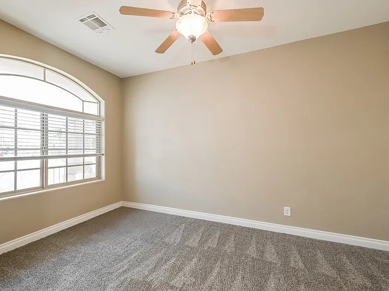 1071 Willjay Ln — Photo 11