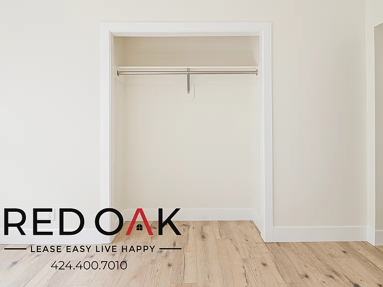 207 S Berendo St #210 — Photo 4