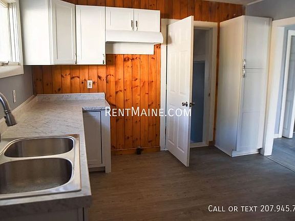 2nd image of 171 Riverside Dr #3
