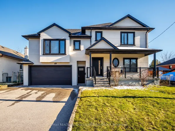 105 Winston Park Blvd, Toronto, ON M3K 1C4