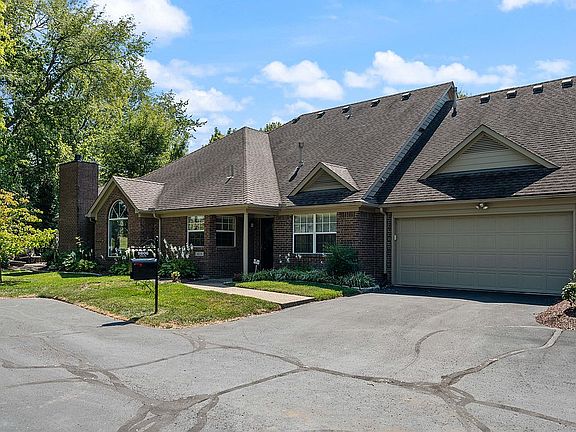 2nd image of 9806 Pictor Ct