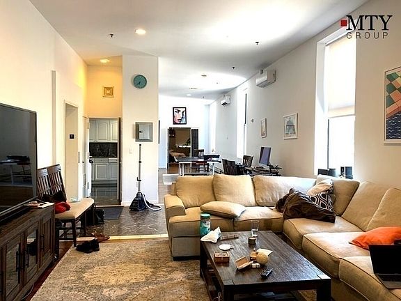 2nd image of 56 E 13th St Penthouse 88