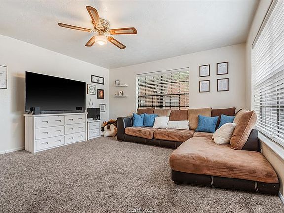 2nd image of 1806 Woodsman Dr APT D