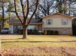 2208 Viscount Dr NW, Huntsville, AL 35810