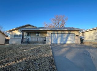 2407 Reeves Ave, Dodge City, KS 67801