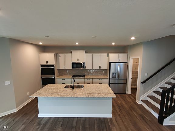 3rd image of 3910 Willow Branch Way