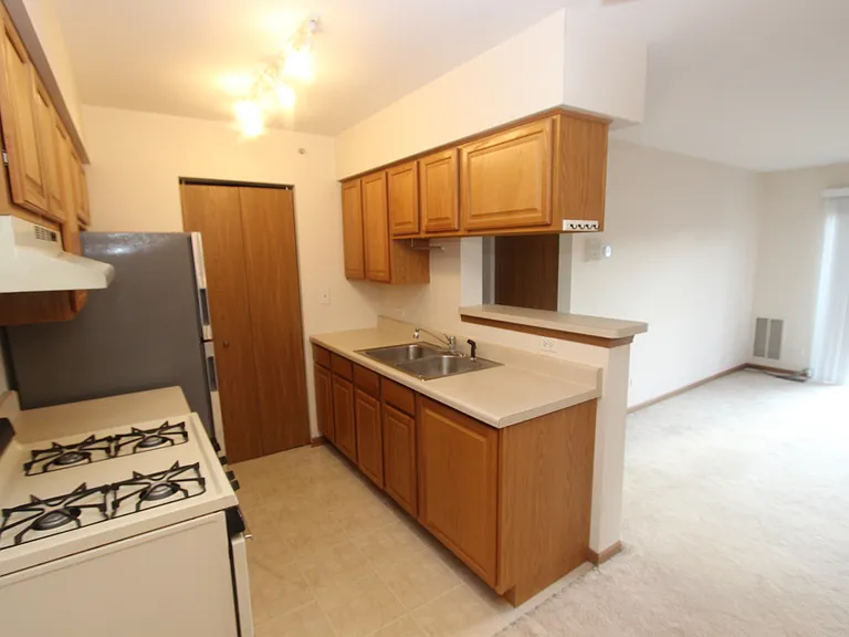 727 Elm Ln #206 — Photo 11