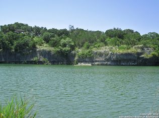 547 Lake Rd, Pipe Creek, TX 78063