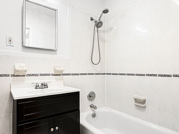 5th image of 206 W 122nd St