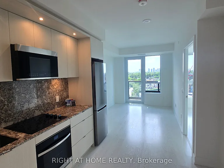 60 Central Park Dr #1007 — Photo 25