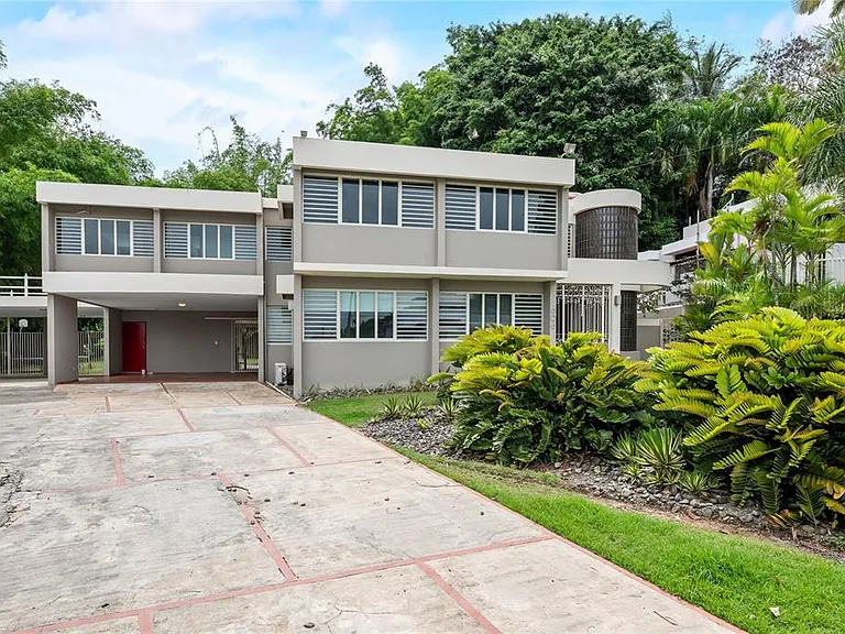 606 Calle 1 — Photo 2