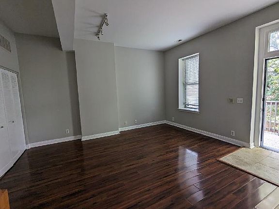 2nd image of 1045 Ann Ave #D