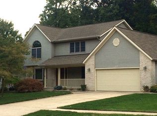 615 Dogwood Ln, Vermilion, OH 44089