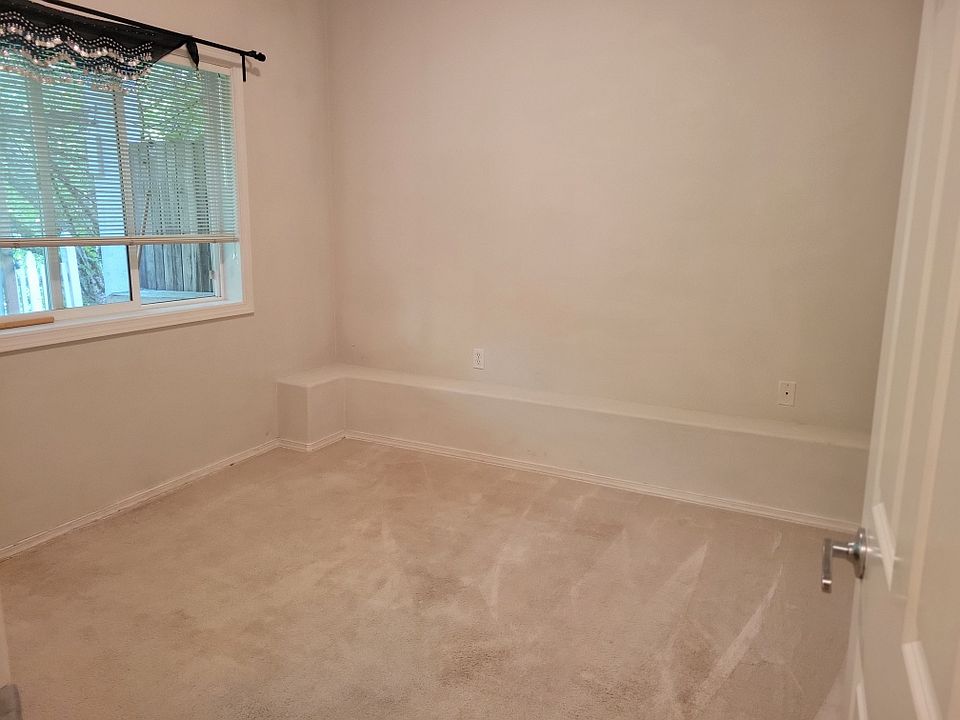 2nd image of 2021 Davis Ave S