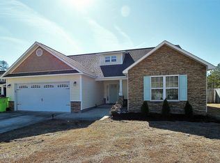 108 Apple Dr, Havelock, NC 28532