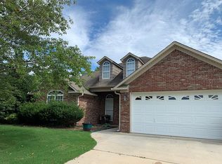 222 Turkey Point Dr, New Market, AL 35761