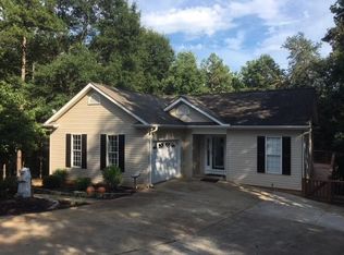 276 Penny Ln, Townville, SC 29689