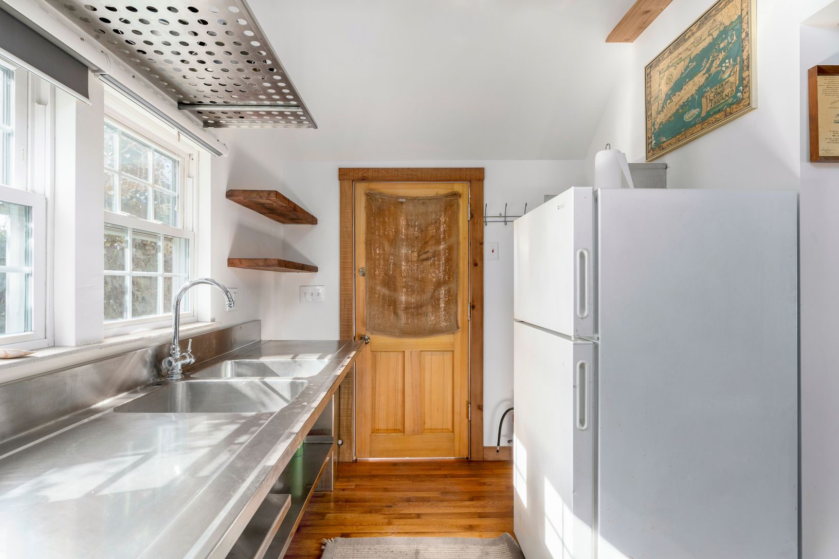  East Cottage Kitchen