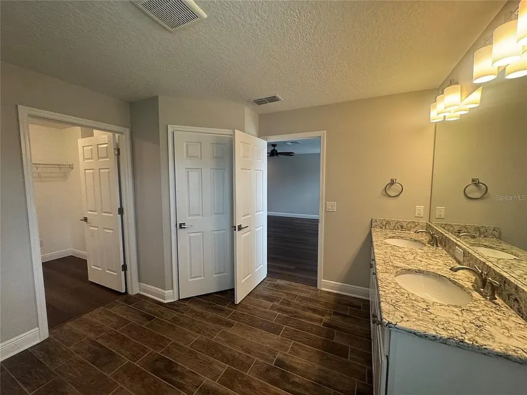 16154 Monterey Greens Cir — Photo 22