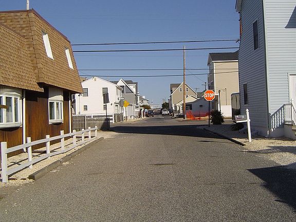 Steps to the ocean beach!