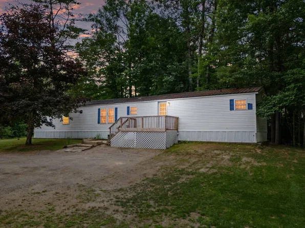 168 Hanscom Road, Benton, ME 04901