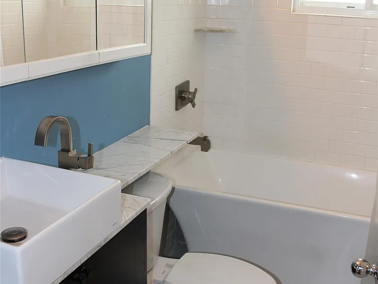 2500 Normandy Rd #2 — Photo 6
