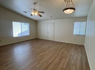 711 Flower Ash Ln, Redding, CA 96003