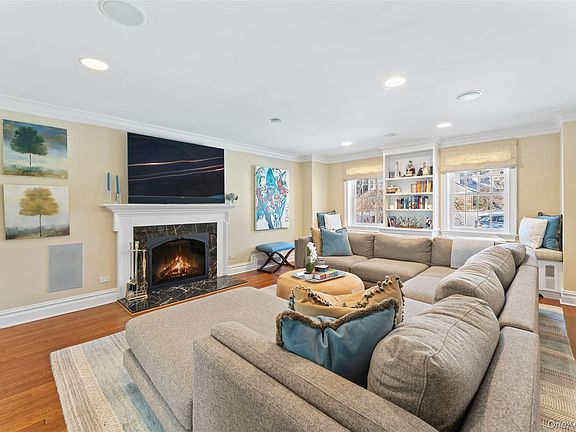 4th image of 7 Lenox Place