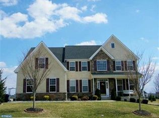 587 Championship Dr, Harleysville, PA 19438