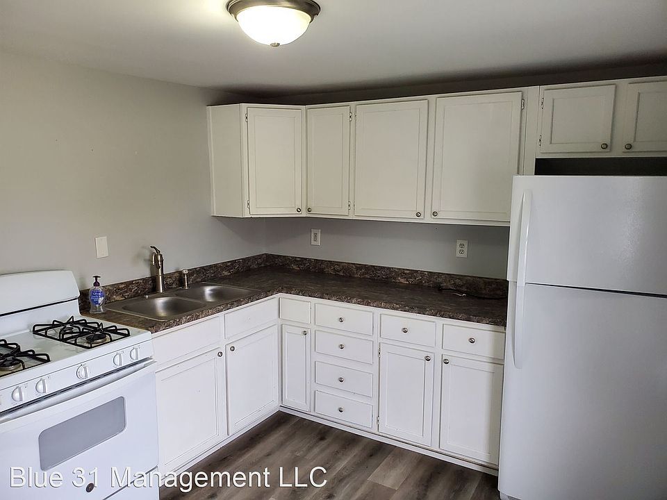 1st image of 230 Park Ln