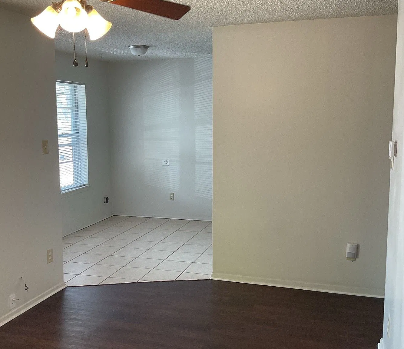 2 bed, 900 sqft, $895 — Photo 2
