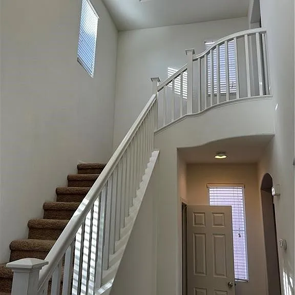 27573 Rosebud St — Photo 2