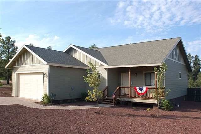 1st image of 723 W Summerhaven Dr