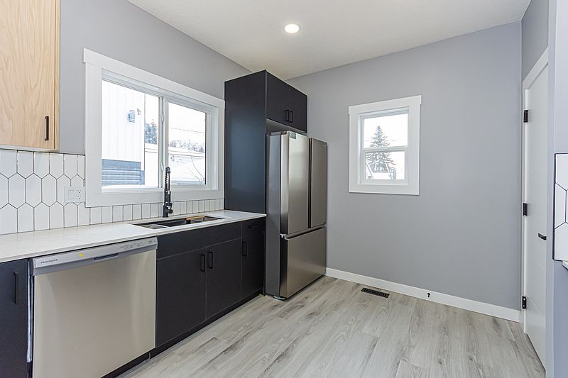 Edmonton Apartment for rent - 3 Bedrooms — photo 25