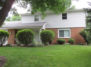 910 S Buckingham Rd, Yorktown, IN 47396