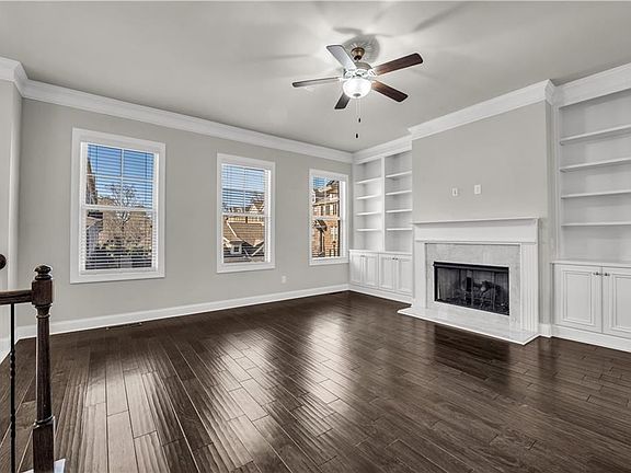 5th image of 2006 Raven Way