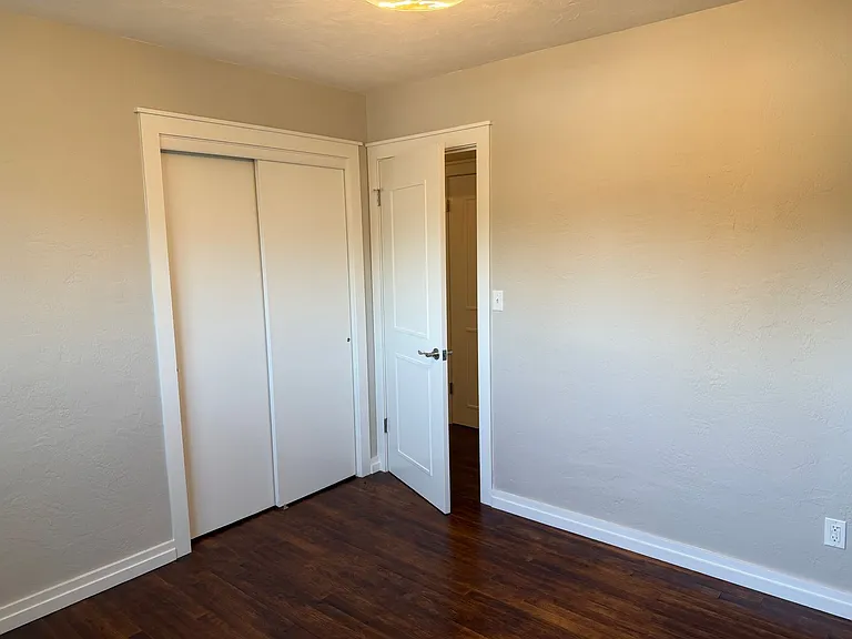 1331 G St — Photo 29