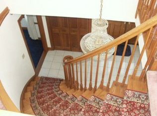 724 Jamie Dr, Moorestown, NJ 08057